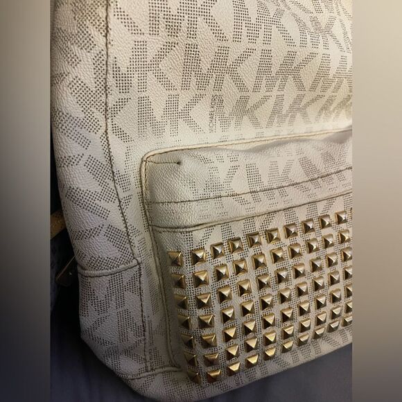 MK michael kors RHEA studded fullsize backpack cream,white tan leather gold guc - Picture 12 of 14